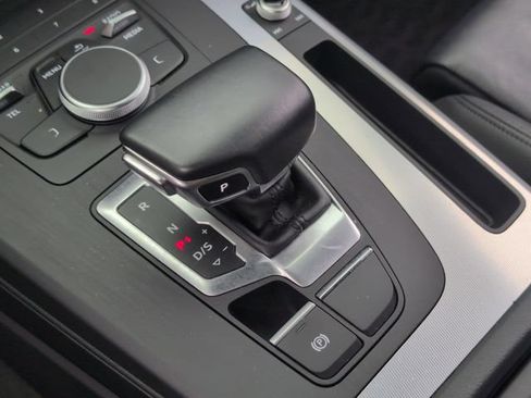 Used 2020 Audi Q5 2.0T Premium AWD/4WD image 14