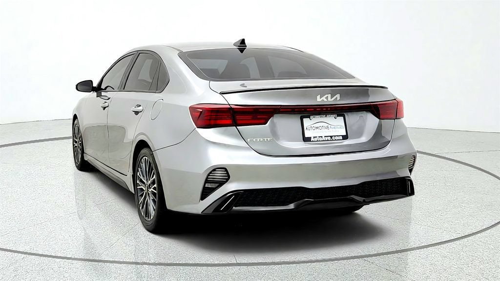 Used 2024 Kia Forte GT-Line w/ GT-Line Premium Package FWD image 6
