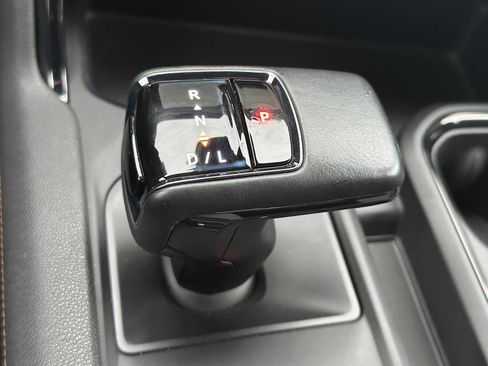 Used 2022 GMC Sierra 1500 AT4 w/ AT4 Premium Package image 28