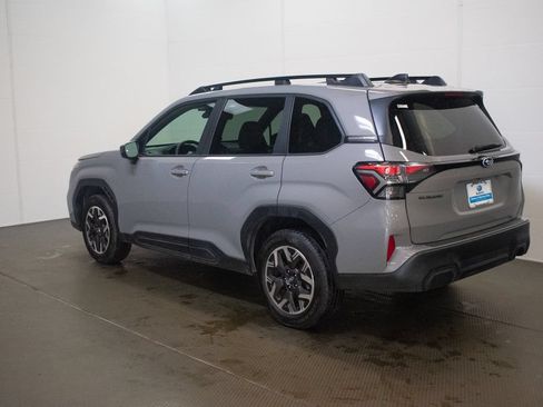 Used 2026 Subaru Forester Premium AWD/4WD image 6