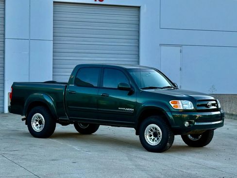 Used 2004 Toyota Tundra Limited image 2