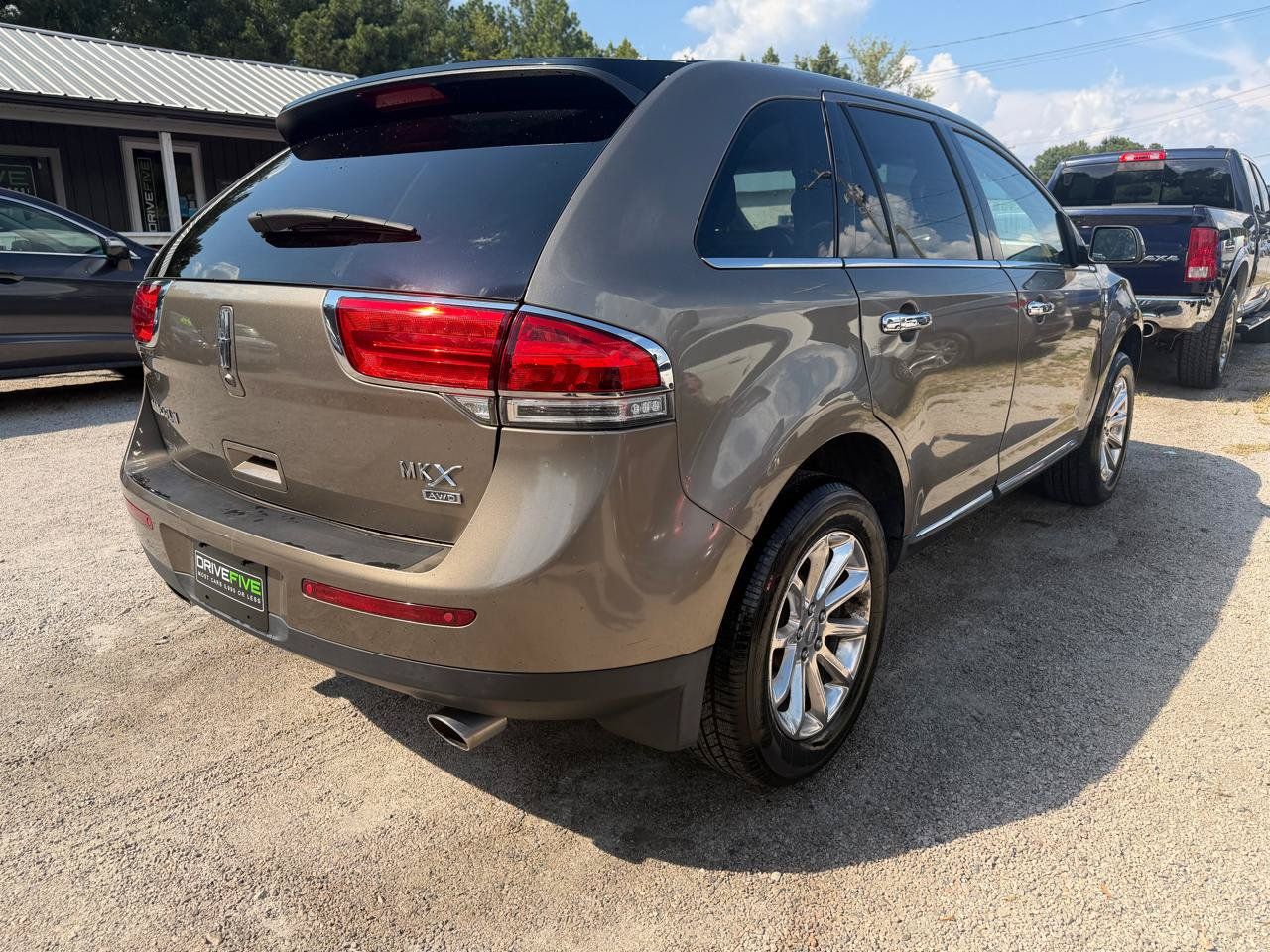 Used 2012 Lincoln MKX AWD image 5