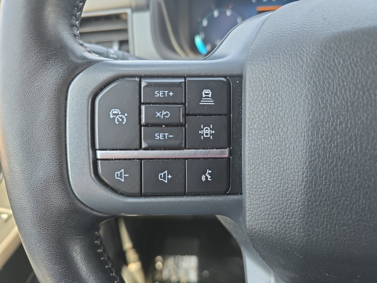 Used 2024 Ford F150 Lariat AWD/4WD image 22