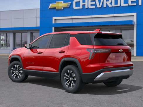 New 2026 Chevrolet Equinox LT image 3