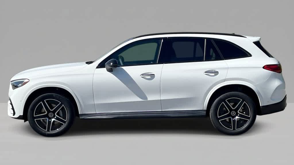 Used 2027 Mercedes-Benz GLC 300 4MATIC image 5