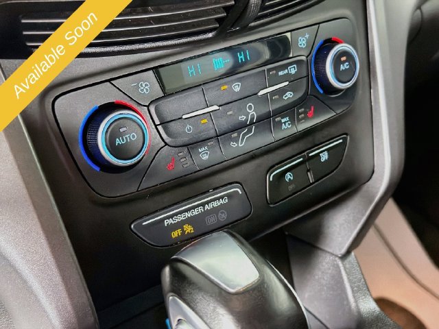 Used 2019 Ford Escape SEL w/ Ford Safe & Smart Package AWD/4WD image 15