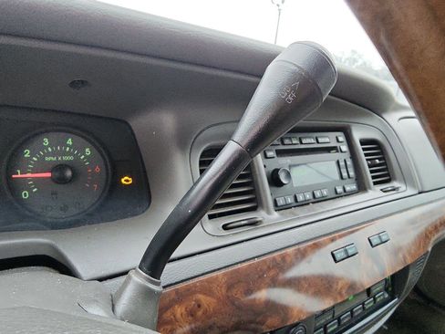 Used 2006 Mercury Grand Marquis LS image 16