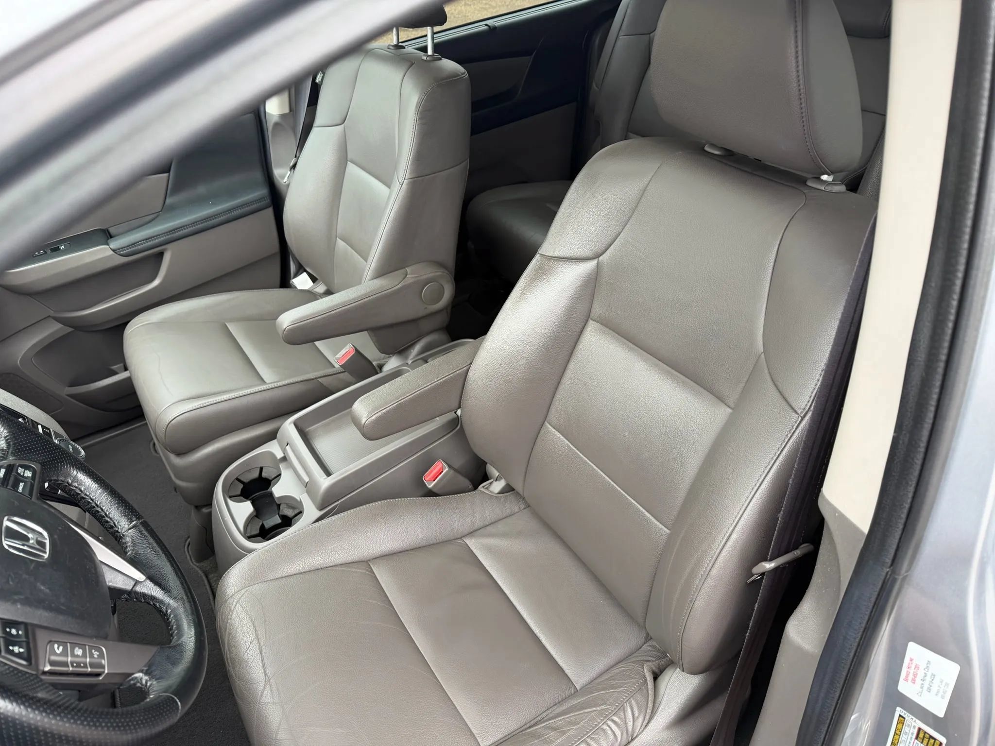 Used 2016 Honda Odyssey EX-L image 27