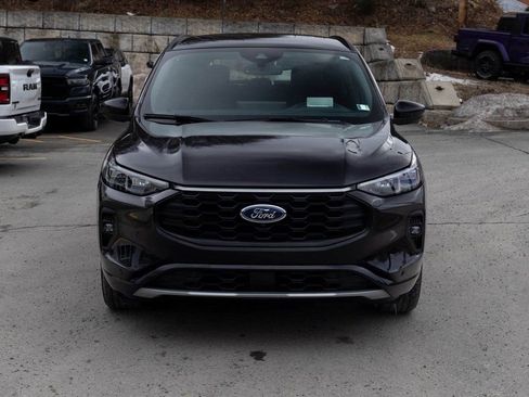Used 2025 Ford Escape ST-Line Elite w/ Premium Technology Package image 2