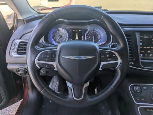 Used 2016 Chrysler 200 Limited image 18