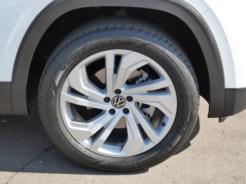 Used 2022 Volkswagen Atlas SE image 15