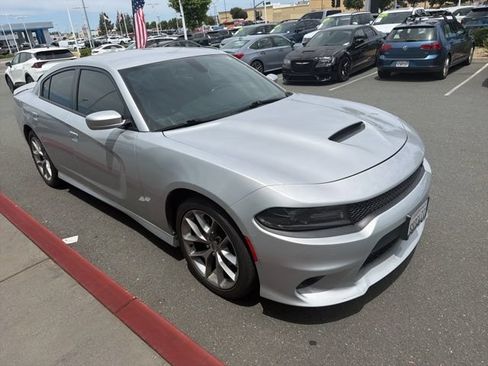 Used 2020 Dodge Charger GT RWD image 5