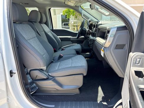 New 2026 Ford F250 4x4 Crew Cab Super Duty image 5