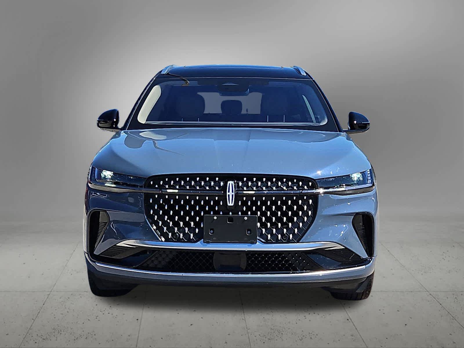 Used 2025 Lincoln Nautilus Reserve AWD/4WD image 9