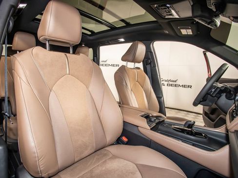 Used 2025 Toyota Grand Highlander AWD Hybrid image 20