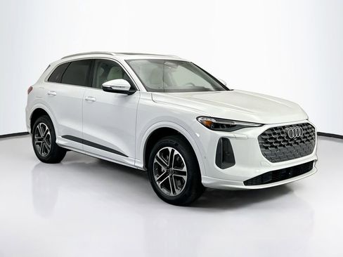 Used 2025 Audi Q5 2.0T Premium Plus w/ Premium Plus image 3