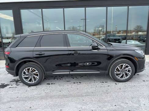 New 2026 Lincoln Corsair Premiere image 2