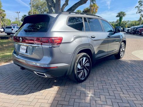 Used 2025 Volkswagen Atlas SE FWD image 6