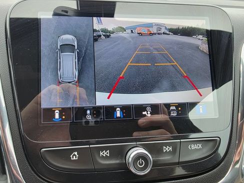Used 2023 Chevrolet Equinox Premier AWD/4WD image 30