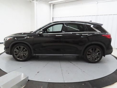 Used 2020 INFINITI QX50 Essential w/ Edition 30 Package FWD image 7