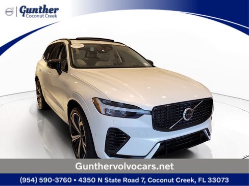 Certified 2025 Volvo XC60 T8 Ultra w/ Protection Package Premier AWD/4WD image 1