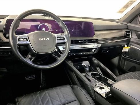 Certified 2025 Kia Telluride SX Prestige X-Line AWD/4WD image 4