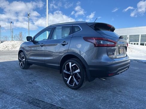 Used 2022 Nissan Rogue Sport SL image 5