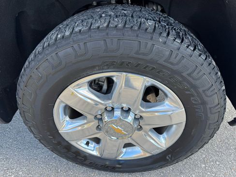 Used 2022 Chevrolet Silverado 3500 LTZ w/ LTZ Premium Package image 8