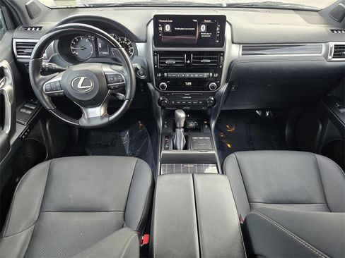 Used 2022 Lexus GX 460 Premium w/ Premium Plus Package image 12