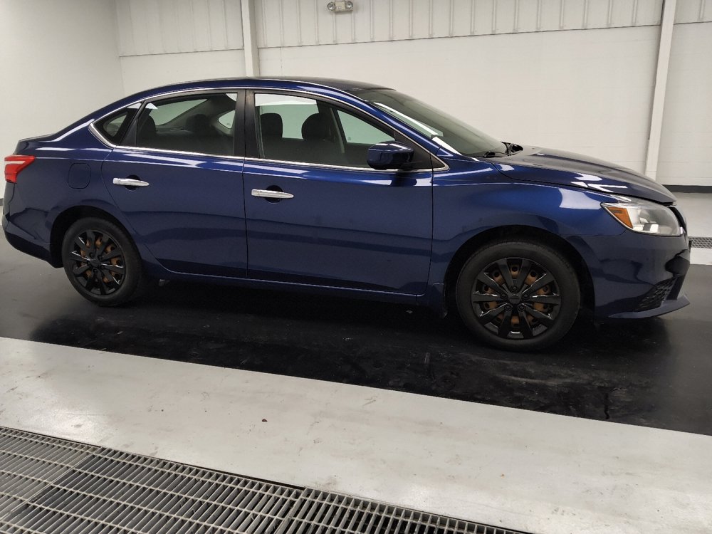 Used 2017 Nissan Sentra S FWD image 11