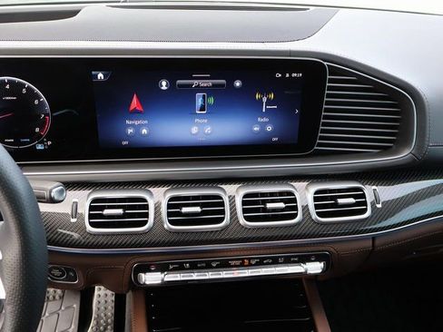 Used 2026 Mercedes-Benz GLE 63 AMG S image 40