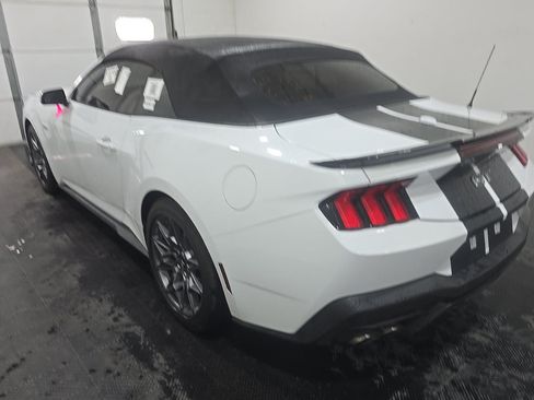 Used 2024 Ford Mustang GT Premium w/ GT Performance Package RWD image 6