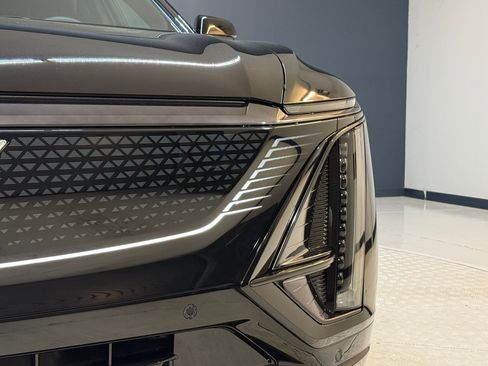 New 2026 Cadillac Lyriq Sport AWD/4WD image 11