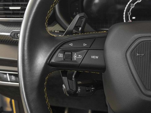 Used 2024 Lamborghini Urus Performante AWD/4WD image 40