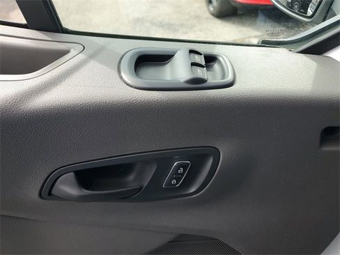 Used 2023 Ford Transit 350 XLT image 25