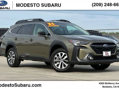 Used 2025 Subaru Outback Premium w/ Popular Package #1