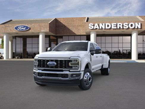 New 2026 Ford F450 Lariat w/ Lariat Premium Package image 3