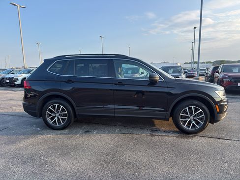 Used 2019 Volkswagen Tiguan SEL AWD/4WD image 4