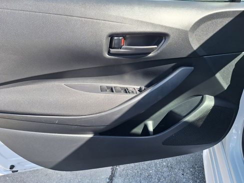 Used 2023 Toyota Corolla LE image 28