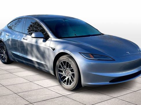 Used 2025 Tesla Model 3 Long Range image 2