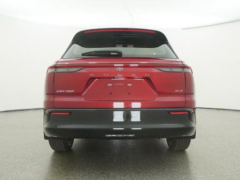 New 2026 Toyota Crown Signia XLE image 33