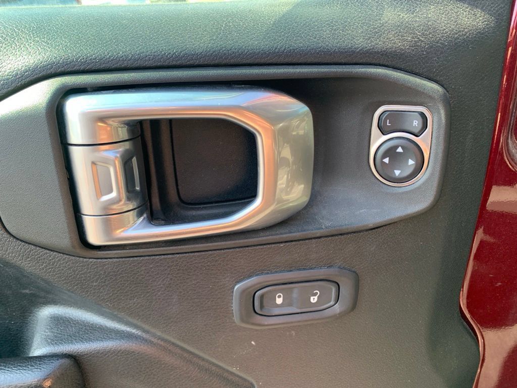 Used 2021 Jeep Gladiator Sport AWD/4WD image 31