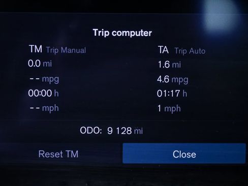 Certified 2023 Volvo XC60 B5 Plus w/ Climate Package FWD image 14