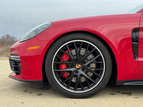 Certified 2019 Porsche Panamera GTS image 13