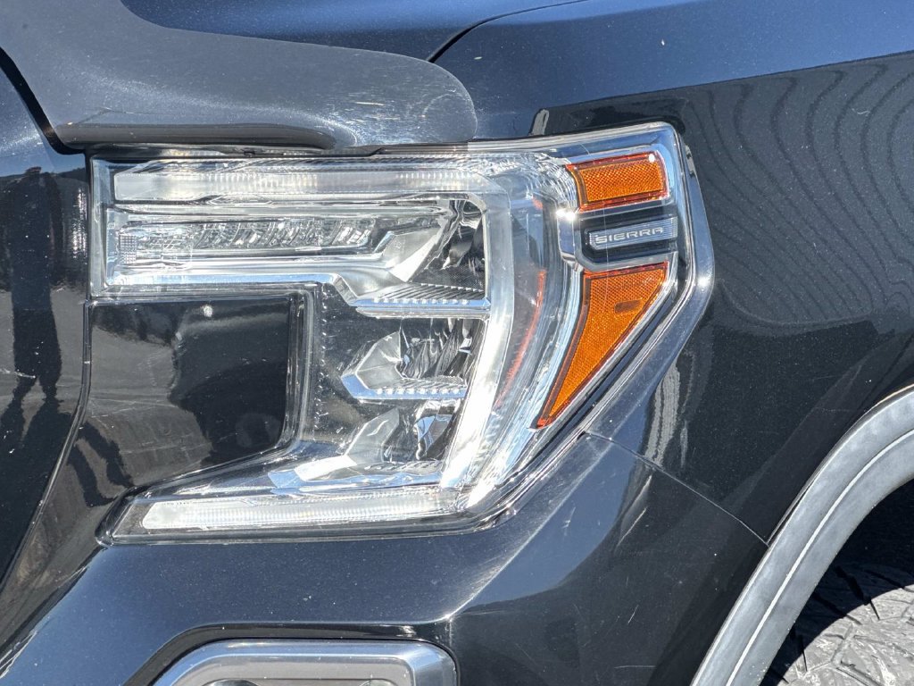 Used 2020 GMC Sierra 1500 AT4 w/ AT4 Premium Package AWD/4WD image 5