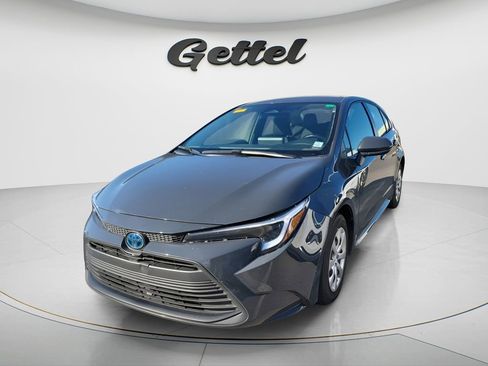 Certified 2024 Toyota Corolla LE image 2