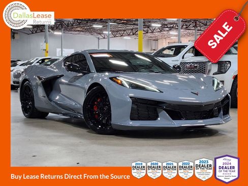 Used 2025 Chevrolet Corvette Z06 image 1