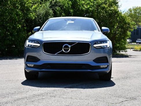 Used 2018 Volvo S90 T5 Momentum w/ Convenience Package AWD/4WD image 2
