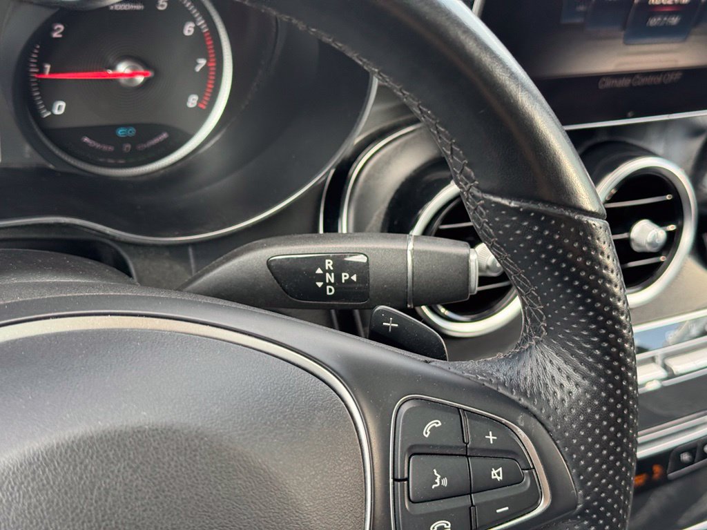Used 2019 Mercedes-Benz GLC 350e 4MATIC image 24