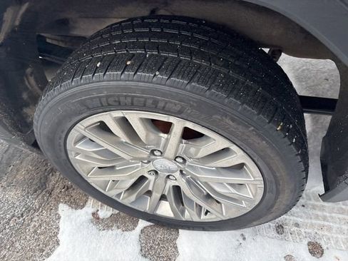 Used 2019 GMC Sierra 1500 Denali w/ Denali Ultimate Package image 10